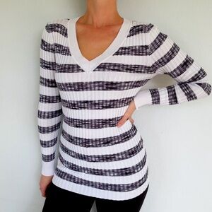 Pink Republic gray white stripe v-neck bodycon stretch sweater size large